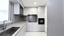 The Esparis (D18), Condominium #572184701